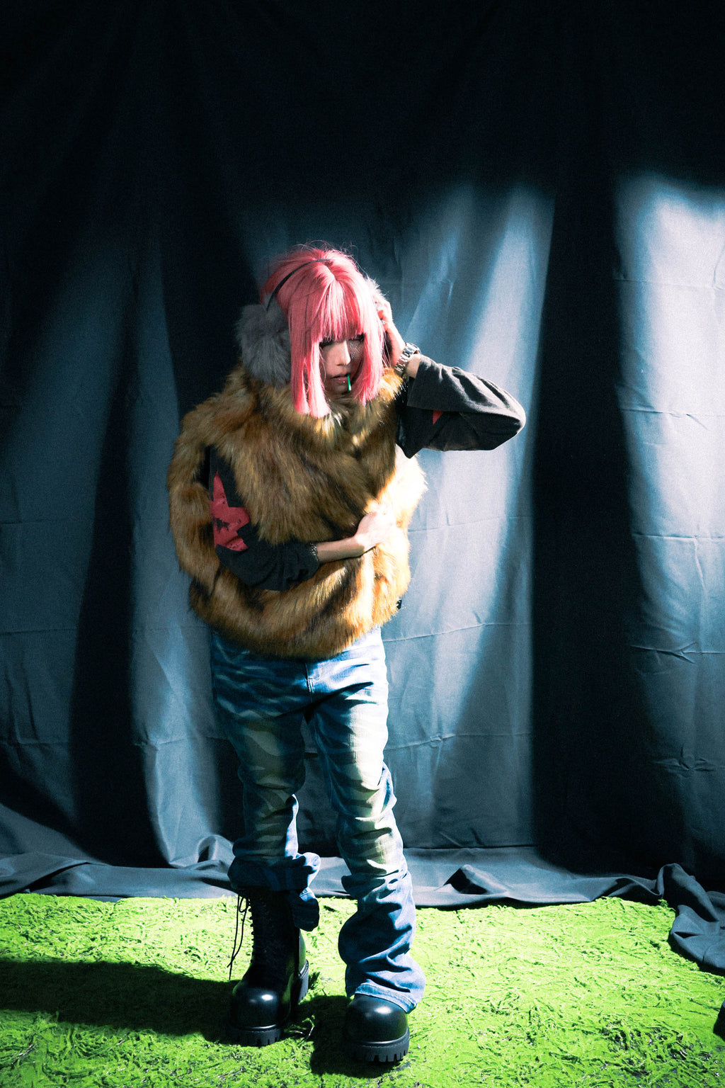 SANSLAWS Fur Vest