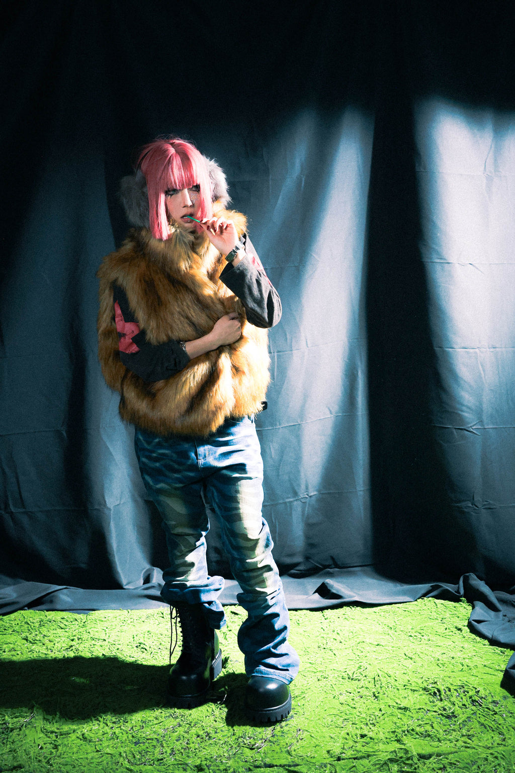 SANSLAWS Fur Vest
