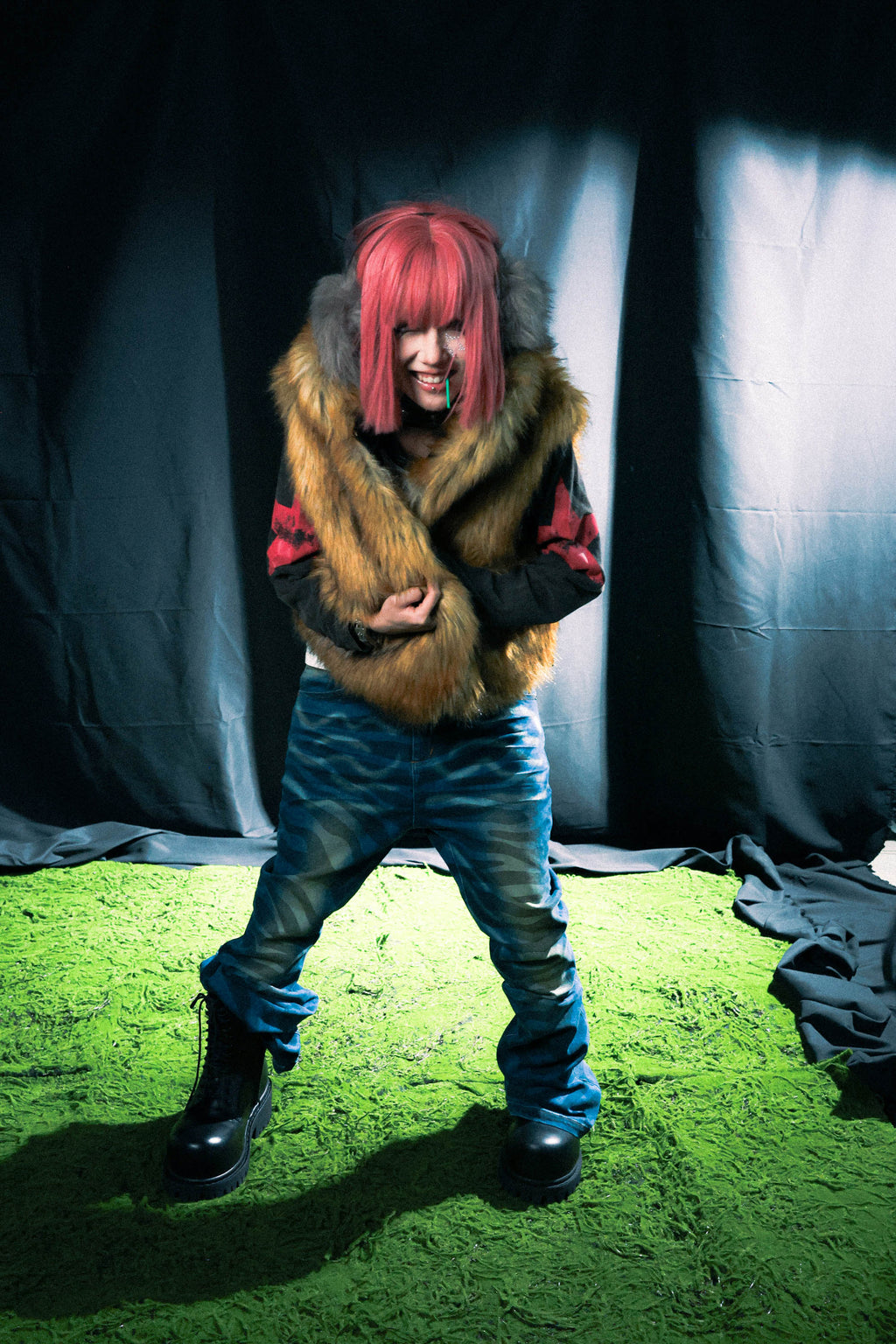 SANSLAWS Fur Vest