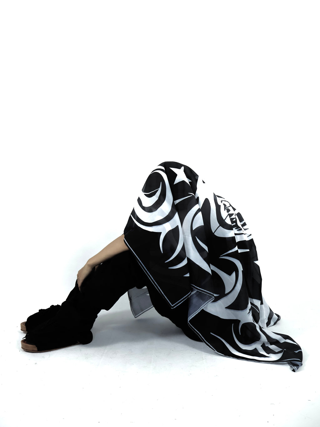 UCANTBELIKEME Printed Scarf