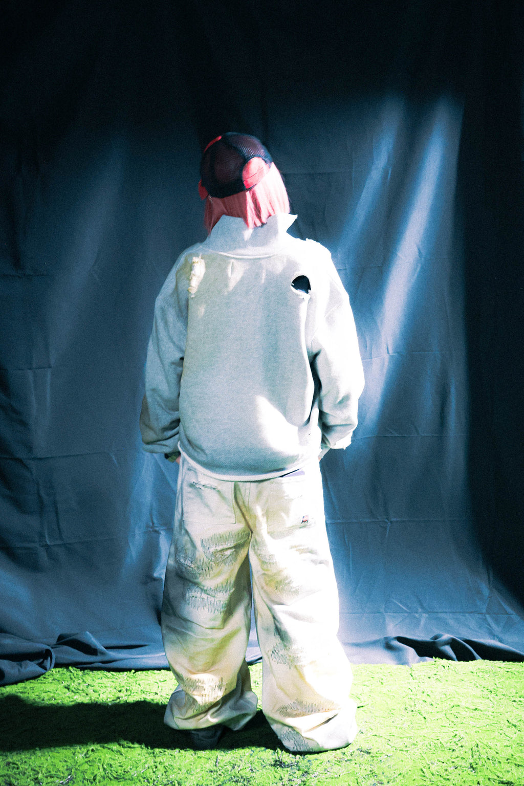 SANSLAWS White Distressed Jeans